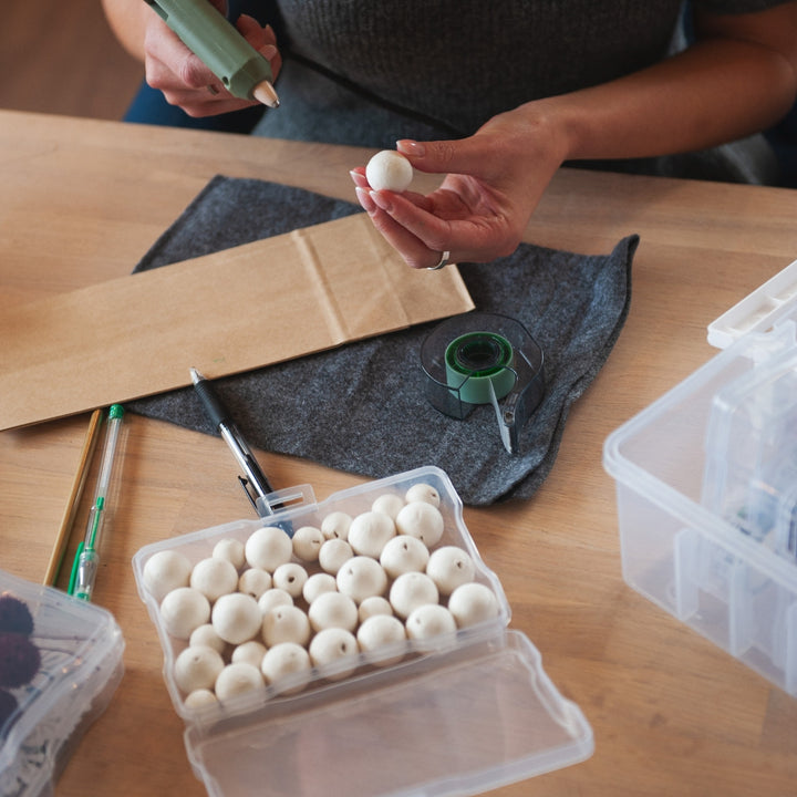 Koffert med små bokser