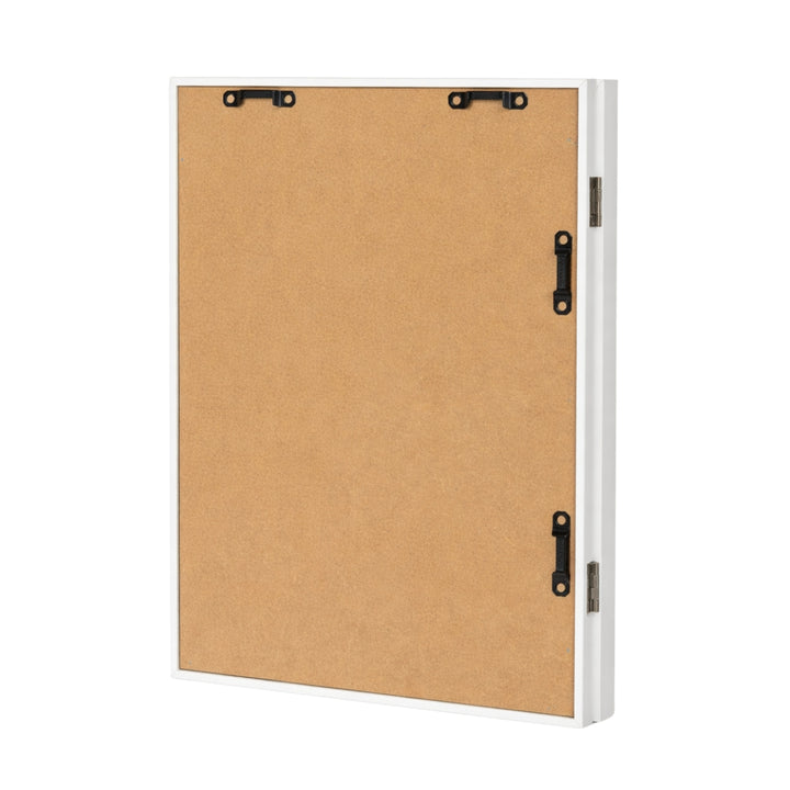 tegningsrammen kan henges opp stående og liggende