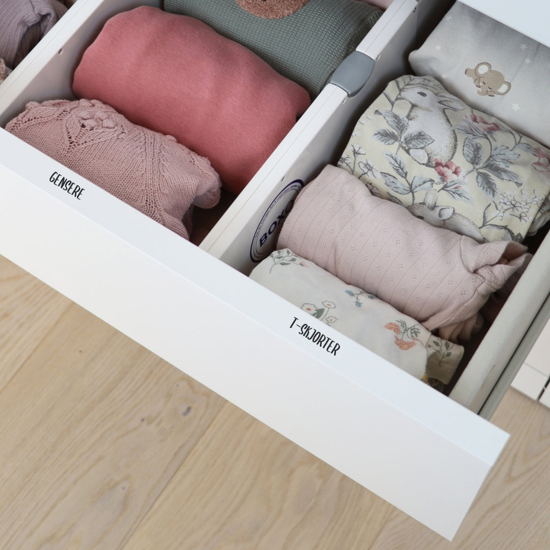 Etiketter til klær (tekst)